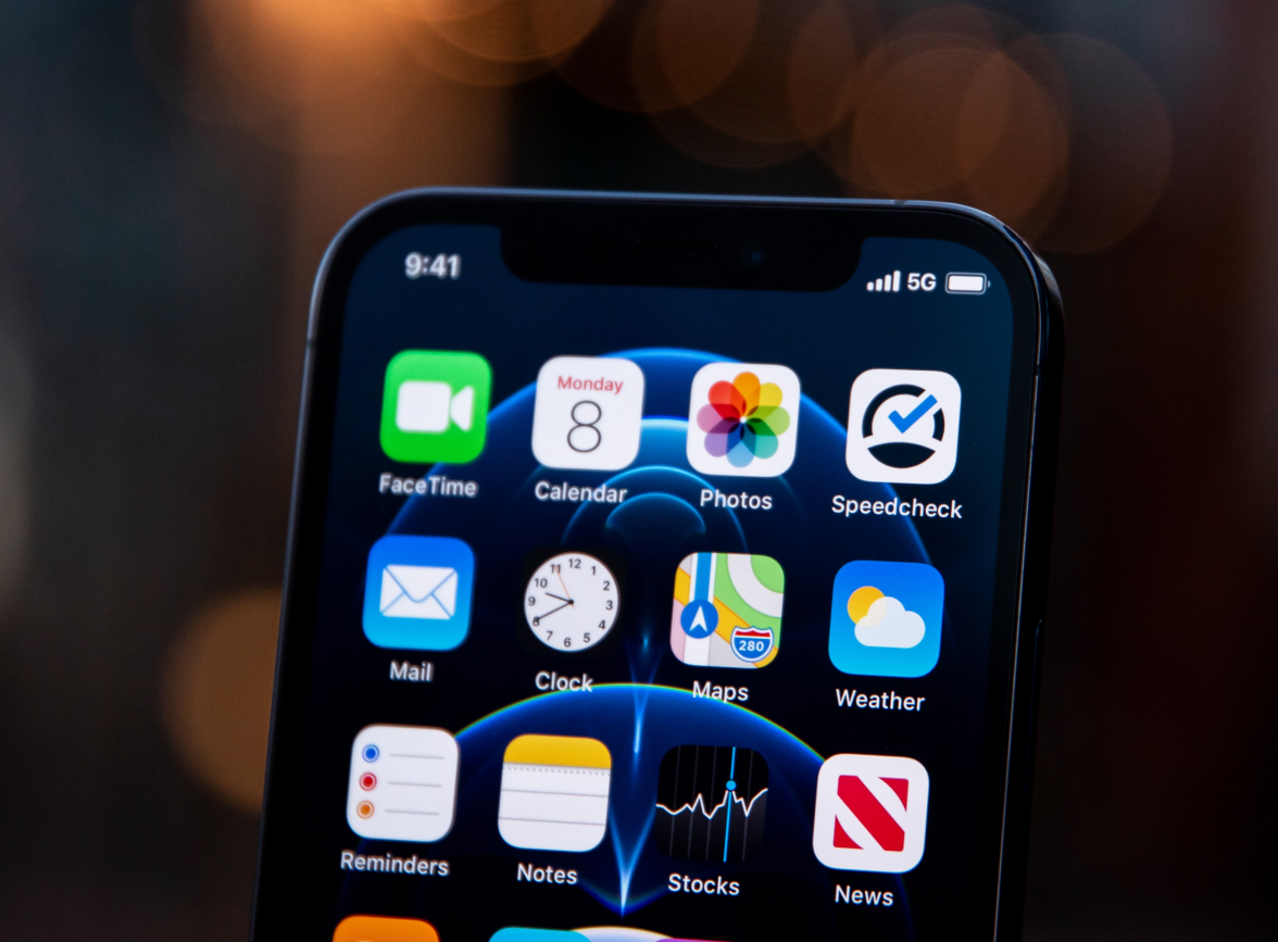 柏乡苹果手机维修分享为什么 iPhone 12 在冬季会自动关机 